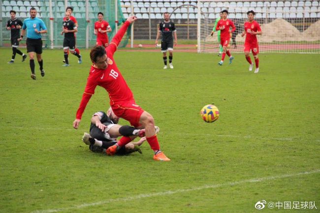 最终全场比赛结束，米兰1-0佛罗伦萨。